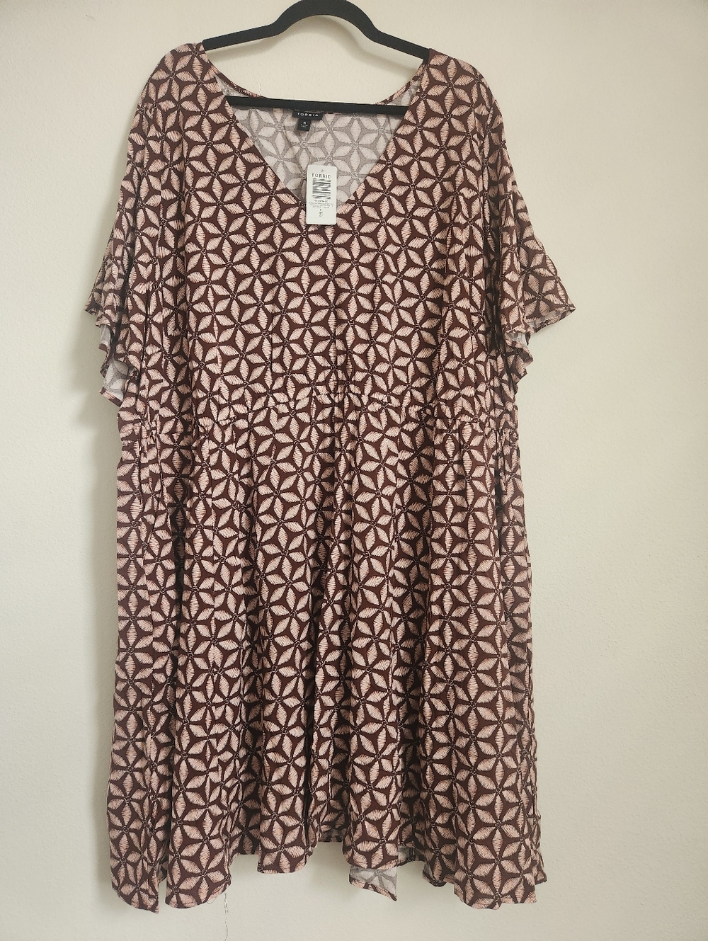Torrid Flower Connect Burnette V-Neck Mini Dress